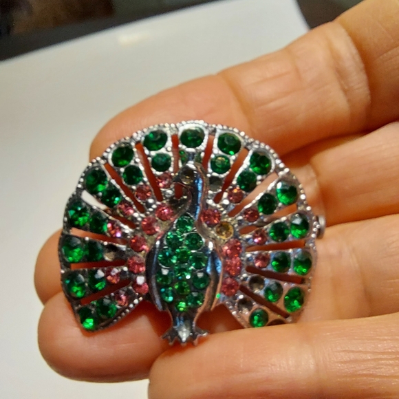 Rhineston Peocock Brooch - Picture 2 of 3